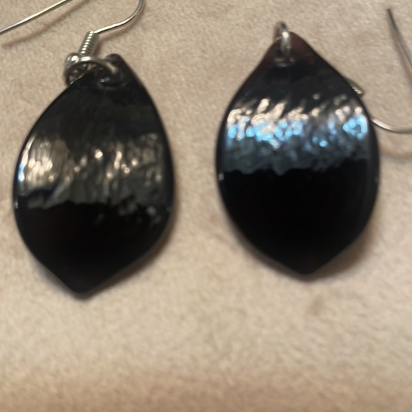 💙Drop Earrings purchased at Smithsonian gift shop. - Picture 3 of 3